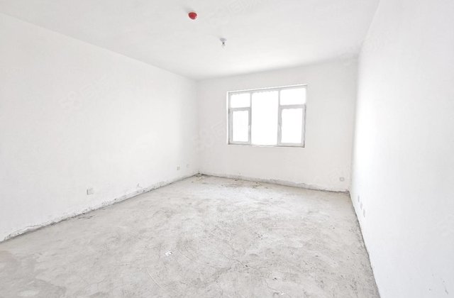 商品房，可观湖景，双卫，金柱绿城，城市之尊，毛坯房未住，送储