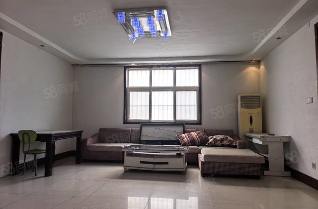 名人苑二期   东边户   一楼  免大税  出门就是东昌湖