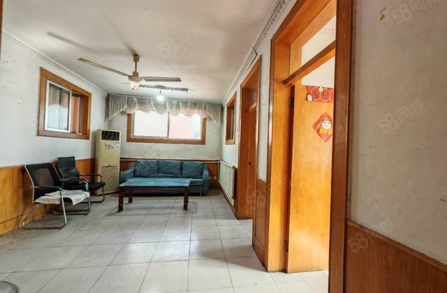 公司,东边户,多层四楼,兴华路,停车方便