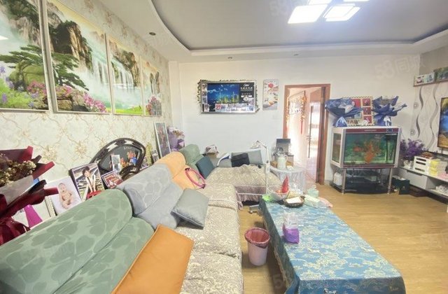 精装修 大三室 县城的价格 大落地窗 月亮湾 城市之尊附近