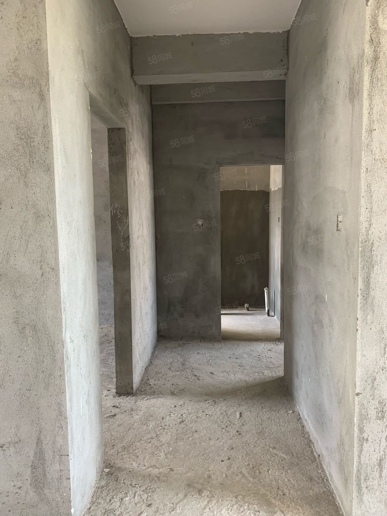 和贵花园2室2厅1卫85.88㎡南37万