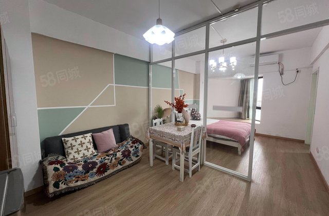 绿地U+未来中心(慧谷中心)2室1厅52㎡51万二手房图片