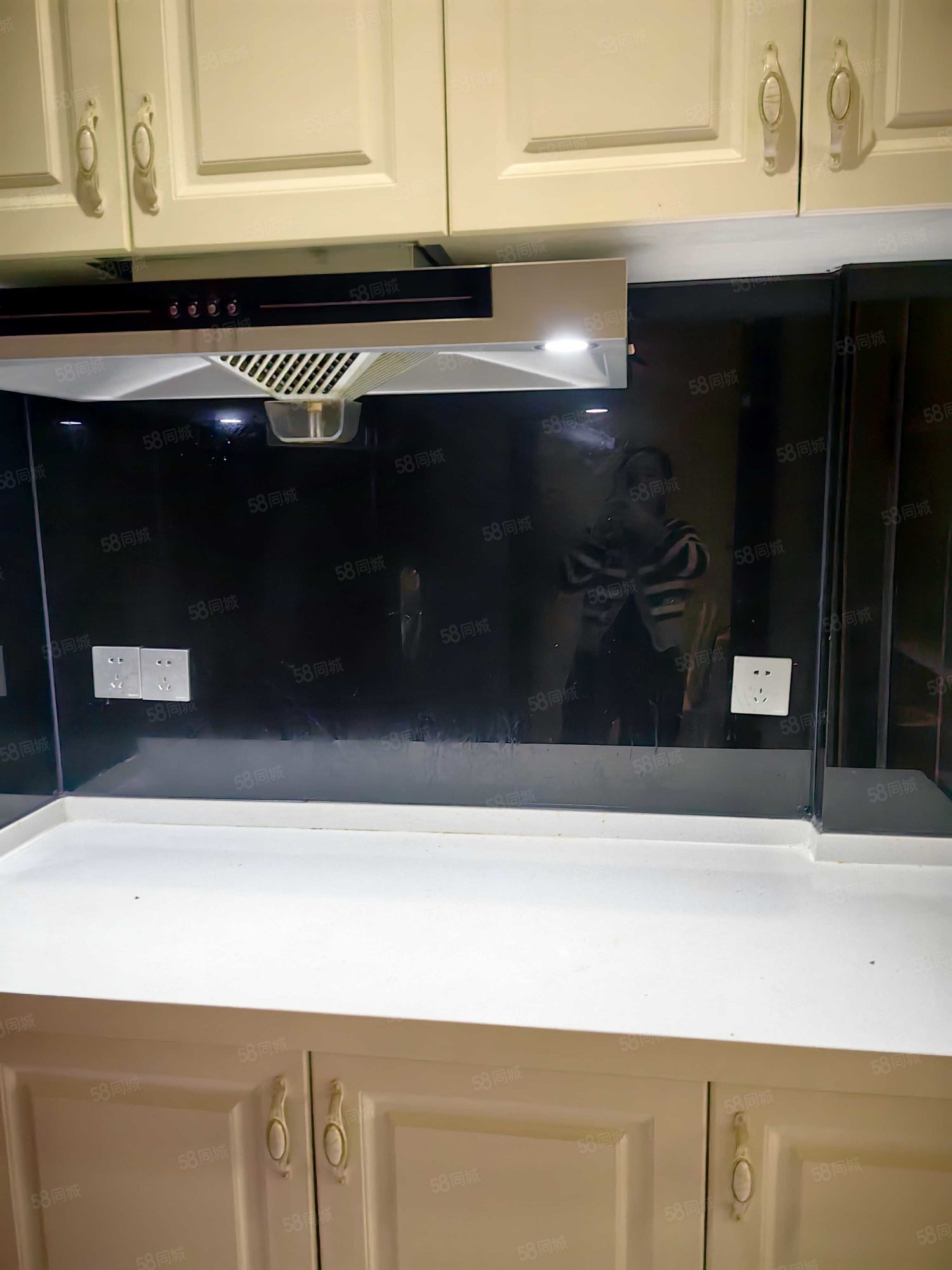 世纪花城1室1厅1卫52㎡北26万