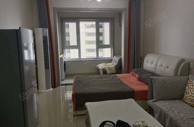 商业配套成熟 中间楼层 次新小区 交通便捷 电梯房 南北通透