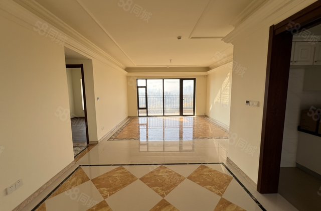 聊大,二中旁,碧桂园翡丽湾,大平层,观景房,带车位,免大税！