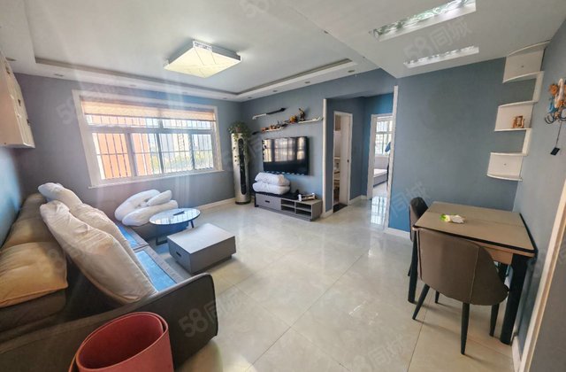 东边户，送车位储藏室，精装修，实验文轩，性价比超高，随时看房