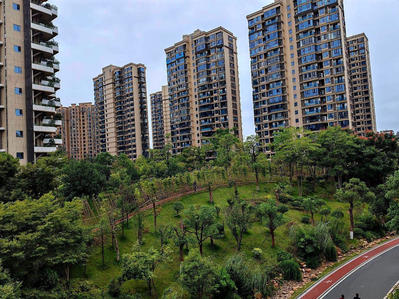 福天藏郡院子毛坯3房小区环境好人车分流好楼层出价就卖