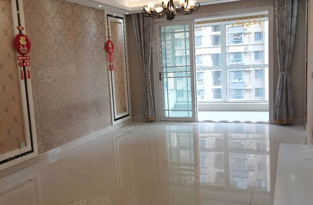 星光东昌丽都四叶草户型，东昌中学，三中，中间楼层，精装修