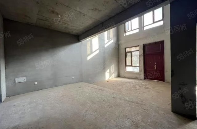 企业力荐 盛世天湖 朝南 板楼 密度低 电梯房 房东急售