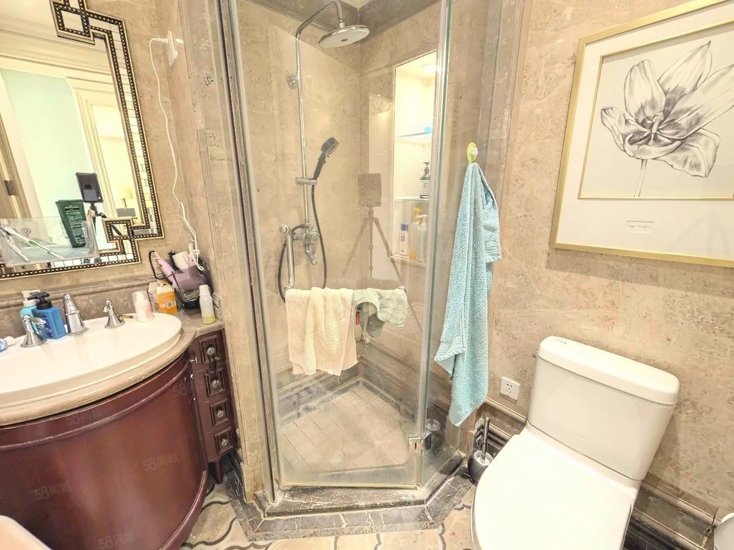 融創(chuàng)千章墅3室2廳3衛(wèi)225㎡南北998萬