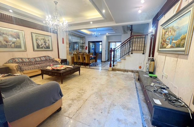 东海广场4室2厅168.98㎡88万二手房图片