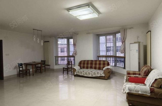 湖边 市医院  铁塔 凤凰台 免大税送储藏室24个平方随时看