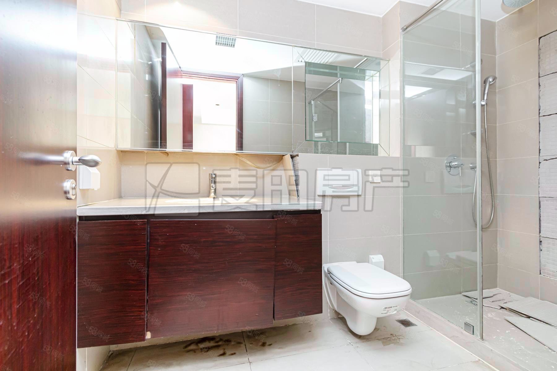 復(fù)地首府3室2廳4衛(wèi)404㎡南北2880萬(wàn)