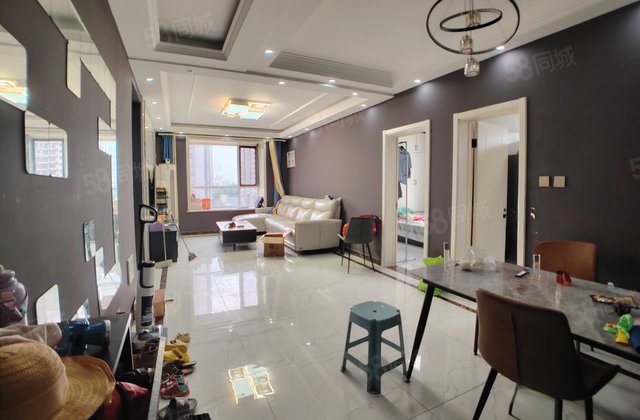 二中附近 金柱大学城三室双卫西边户 有储藏室