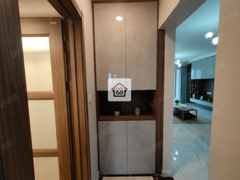 碧桂园凤凰城3室2厅2卫122㎡南北72万