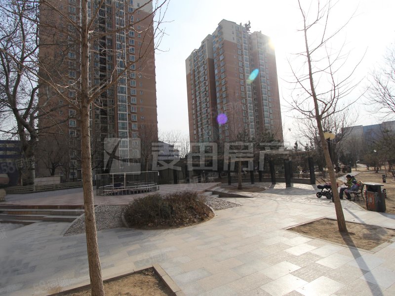 方舟苑2室2廳1衛(wèi)95㎡南490萬