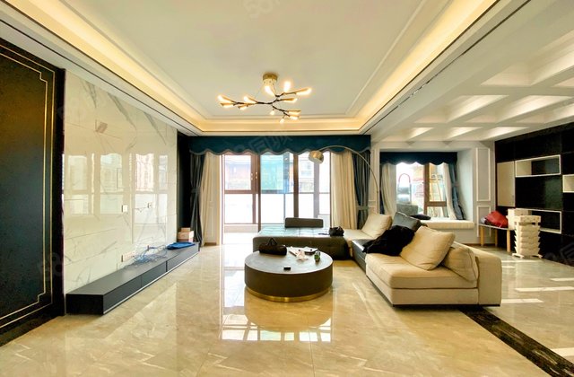 蓝光公园悦府5室2厅164.33㎡325万二手房图片