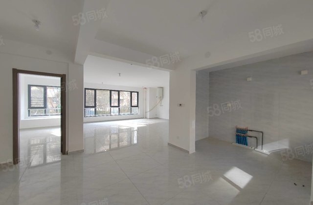 低密度电梯洋房 三室双卫西边户 有钥匙 走一手