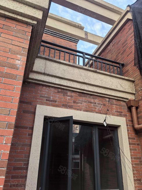 【10图】招商公园洋房 顶楼复式 带大露台,招商公园1872沁园-武汉58