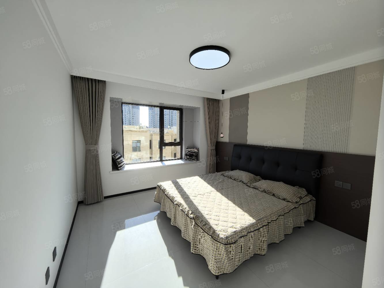 绿地斐勒公馆3室2厅2卫147㎡南北108万