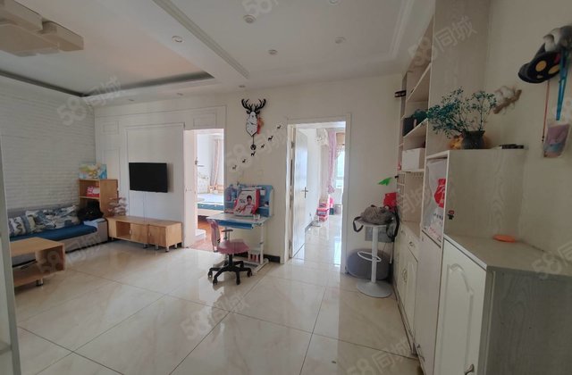 商品房 好楼层 精装修送全屋家具家电 拎包入住可按揭