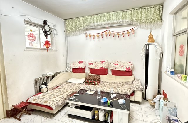 文轩 实验 区委家属院 龙山南区 财局 三室免大税急售可按揭