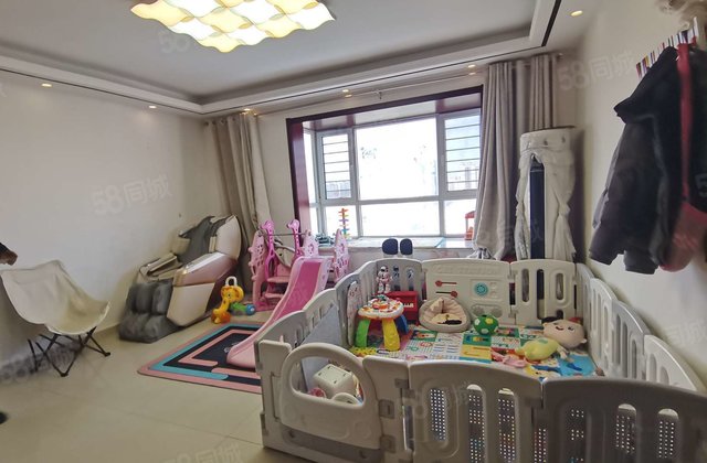 东昌中学，五星百货，中华御苑精装三室，看房方便