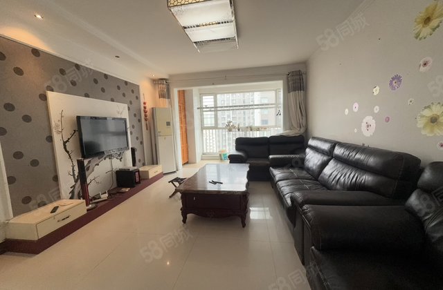 诚心出售 三叶草户型 光明和七中 带车储 随时可以看房