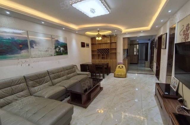 急售阿卡大平方精装电梯东边户三室两厅两卫免大税（可带车位）