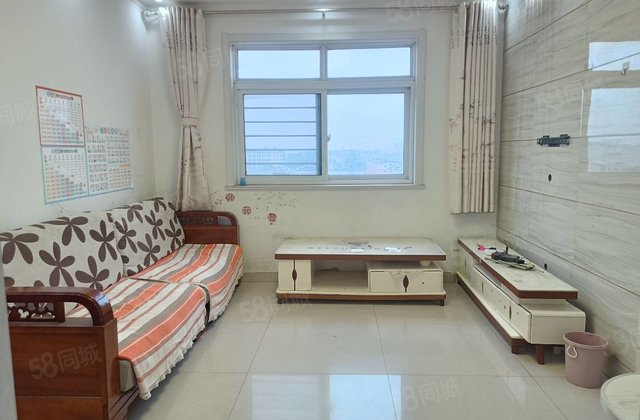 北部片区 周公河花园  精装修三室两厅  东边户带储藏室车位