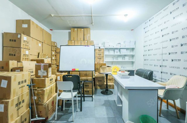 康居苑小区3室2厅127㎡133万二手房图片