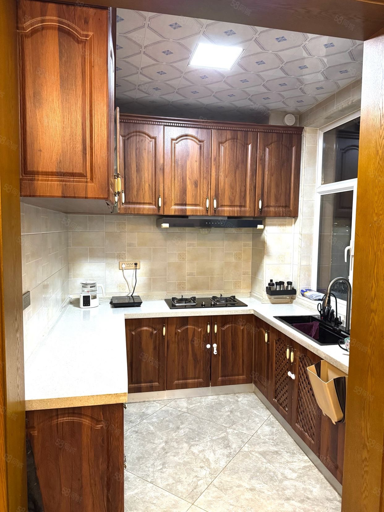 泽华润城3室2厅2卫151.38㎡南95.8万