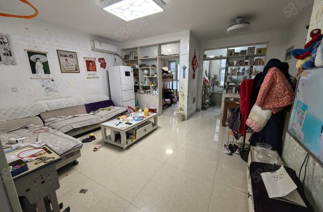 多层二楼~婚房 莲湖花园 全天采光 汽车总站万达邻