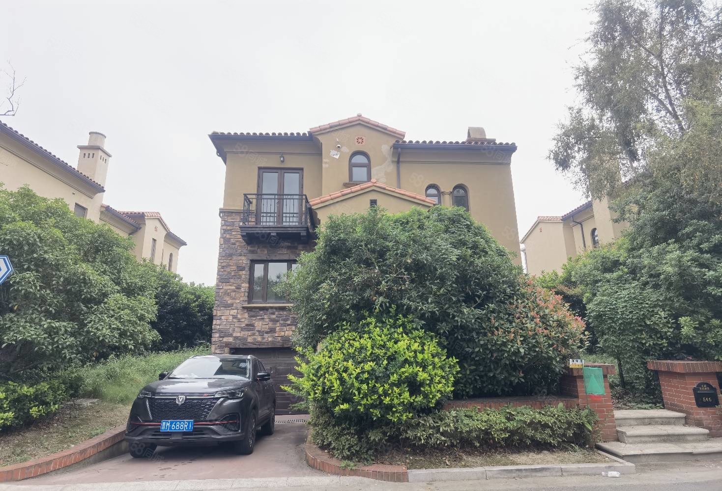 【10图】洞泾长泰西郊独栋别墅360平北进南花园南临河带下沉式庭院