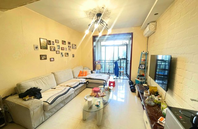 中房润新花园(B区)4室2厅128.73㎡152万二手房图片