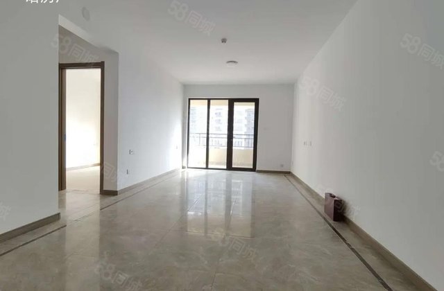 湖语上院！捡  ！精装3室2厅2卫！仅售一口价73万！