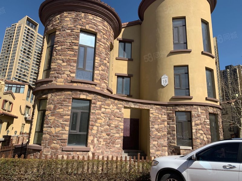 星耀五洲(别墅)3室2厅3卫195.1㎡南北165万