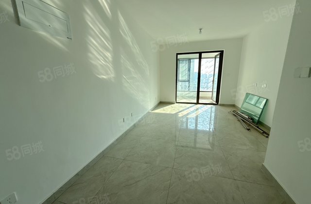 万达旁次新房 江山印 三室全明户型 小年轻   双阳台随时看