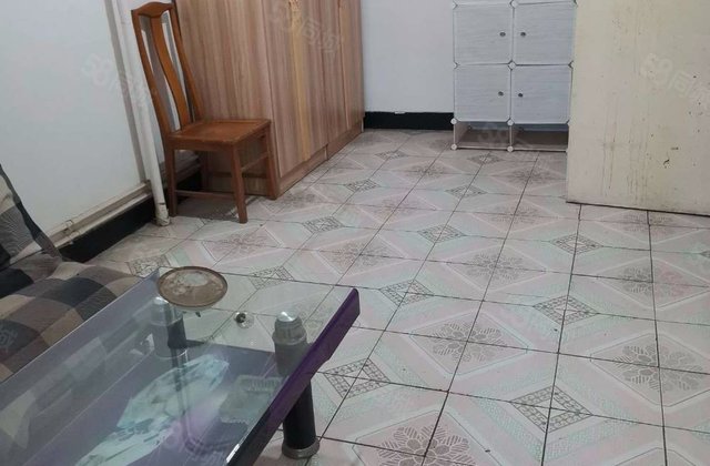 农业银行宿舍3室1厅75㎡25万二手房图片