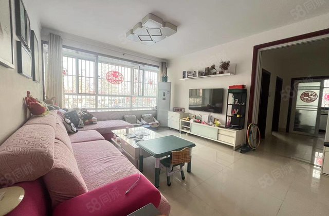 急售 月亮湾边户 车储齐全 精装三室两厅两卫