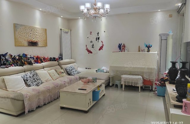 华悦金钻 小三房 房龄新 交通便利 南北通透 近医院