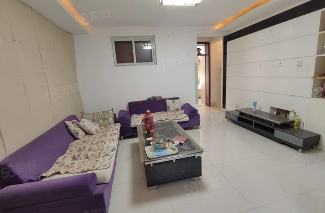 万达附近  伟业中华苑  一楼带院  三室  带储