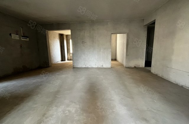 和公馆4室2厅118㎡44.8万二手房图片