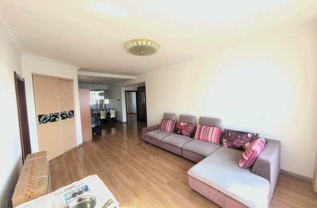 浦东新城3室2厅130㎡94万二手房图片