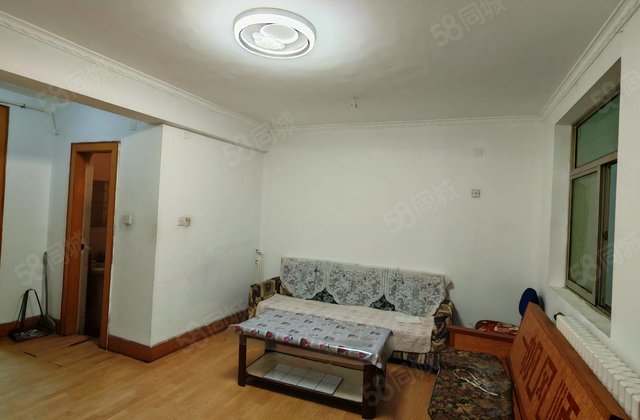 闸口 高楼层视野无遮挡 产权清晰 车位充足 交通便捷 近医院