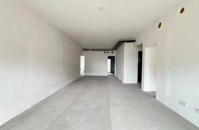 人居柏云庭4室2厅165.93㎡176万二手房图片