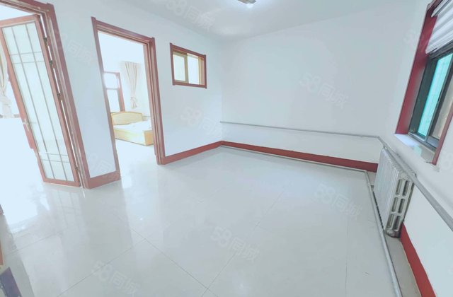 湖边好房 二楼西边户 观湖景 免大税带储户型方正 随时看房