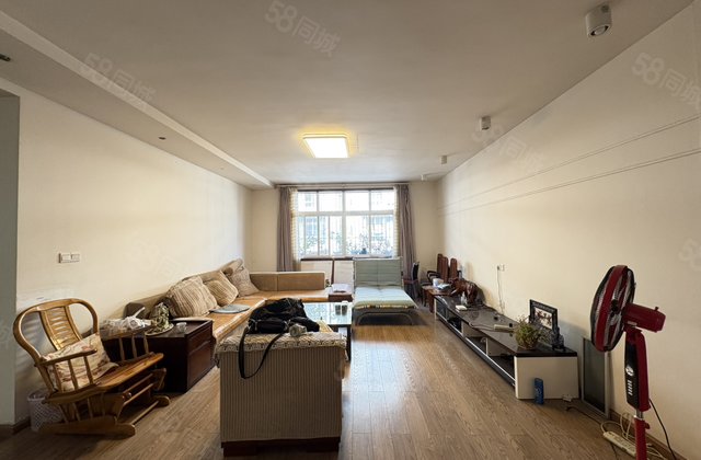 市政府小区5室2厅224.09㎡79万二手房图片