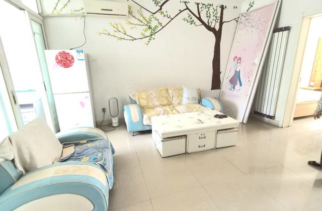 文轩中学本部！老一中西邻 依中园 四院龙山花园 三室停车方便