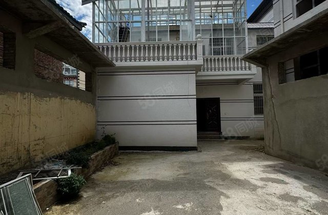 旺池卡新村5室2厅269㎡128万二手房图片